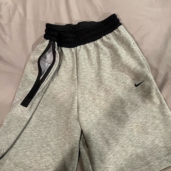 Boys Nike Dri-Fit Shorts - Picture 3 of 3